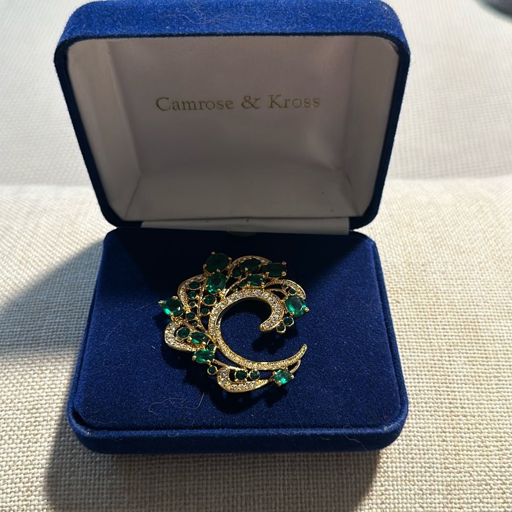 Vintage Camrose &Kross Green Brooch